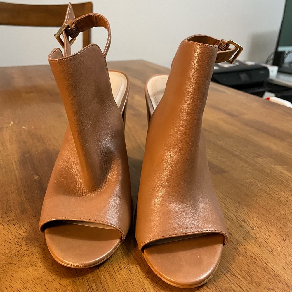 Brown heeled sandals